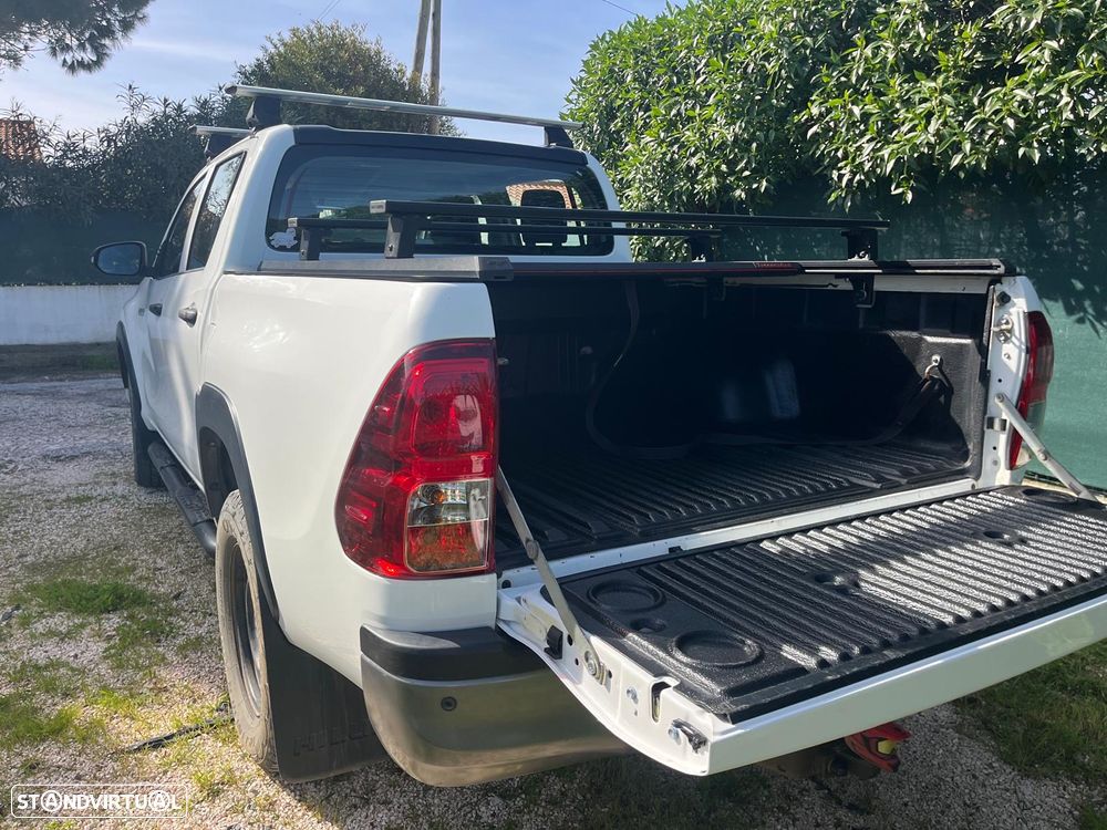 Toyota Hilux - 6