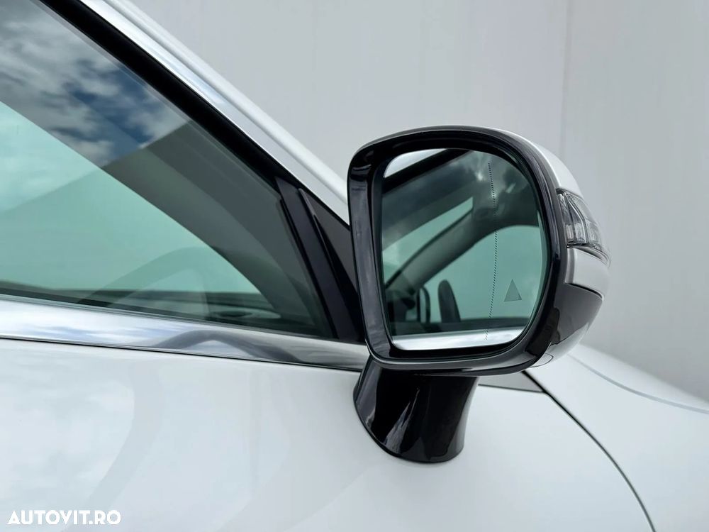 Mercedes-Benz E 400 4Matic Coupe 9G-TRONIC AMG Line - 12