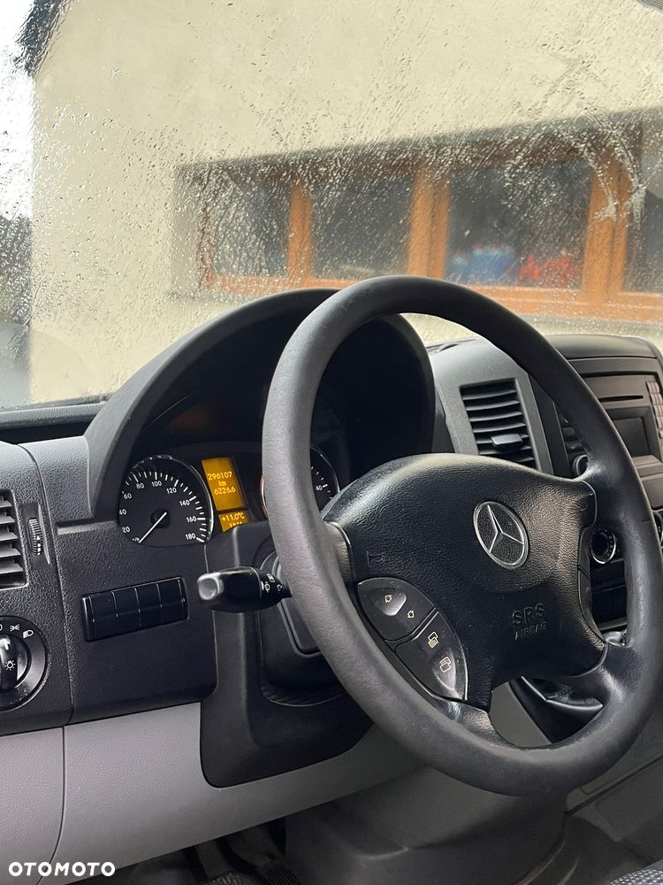 Mercedes-Benz Sprinter - 20
