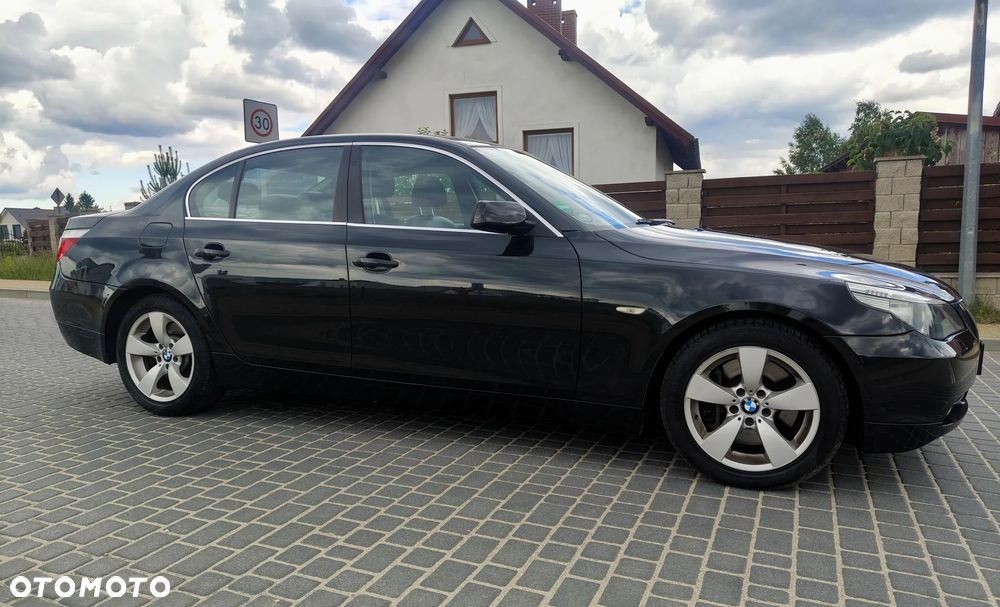 BMW Seria 5 540i Edition Exclusive - 13