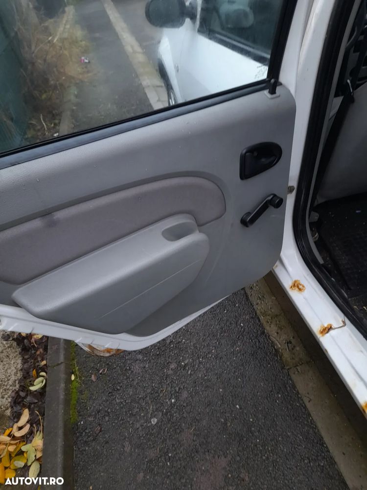 Dacia Logan 1.4 MPI Ambiance - 9