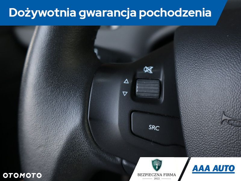 Peugeot 208 - 20