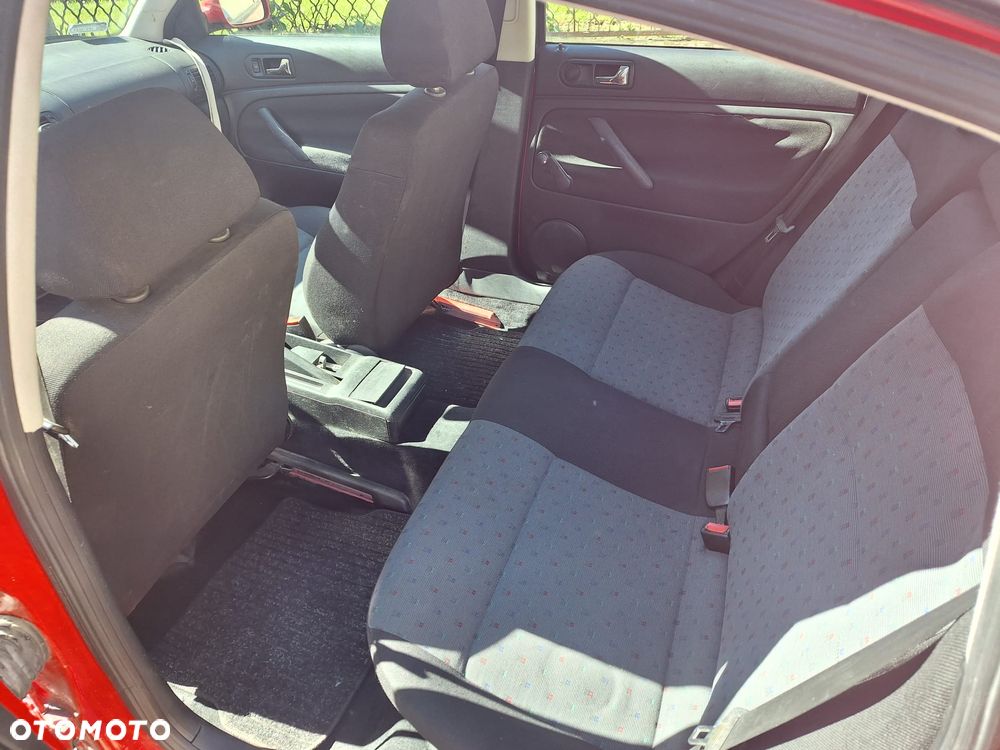 Volkswagen Passat - 5