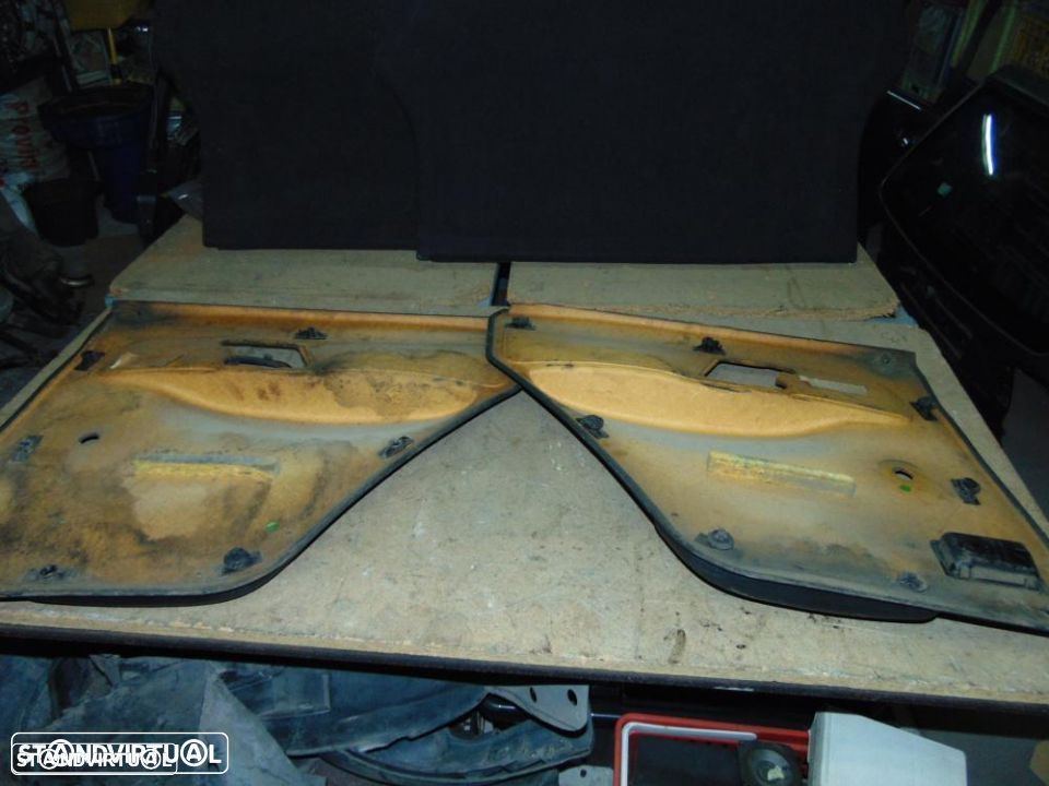 Seat Ibiza modelo de 1993 a 1998 quartelas das portas - 4