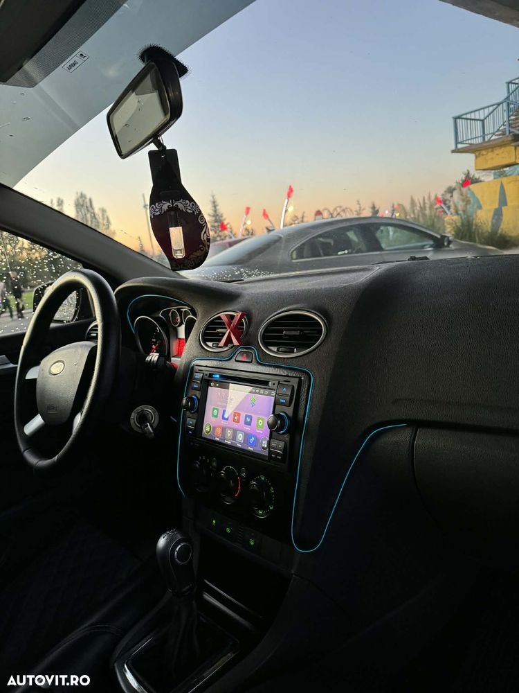 Ford Focus 1.6 TDCi Trend - 17