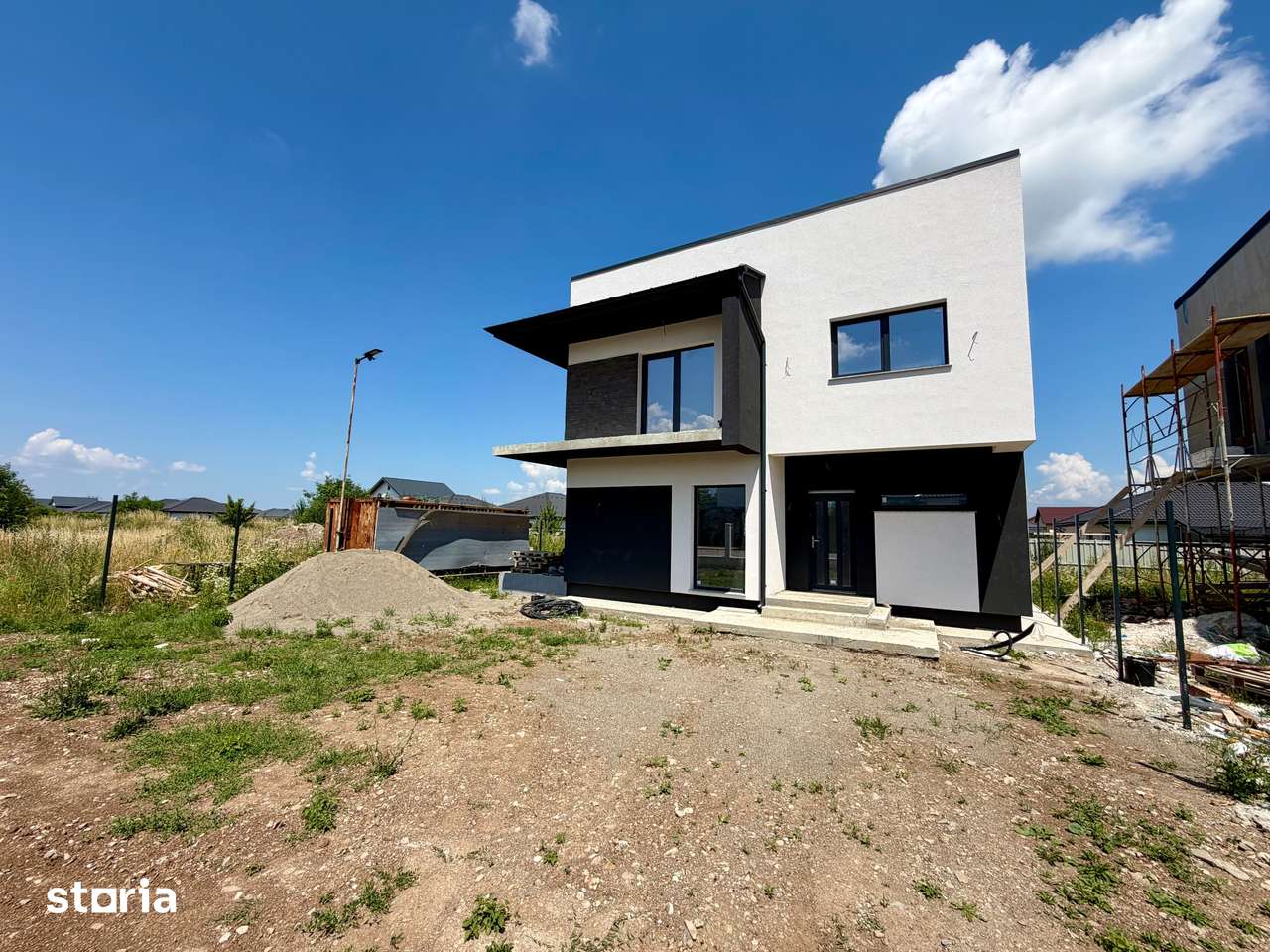 5 camere, casa de vanzare - Brasov (judet), Izvor - 10417963 • www