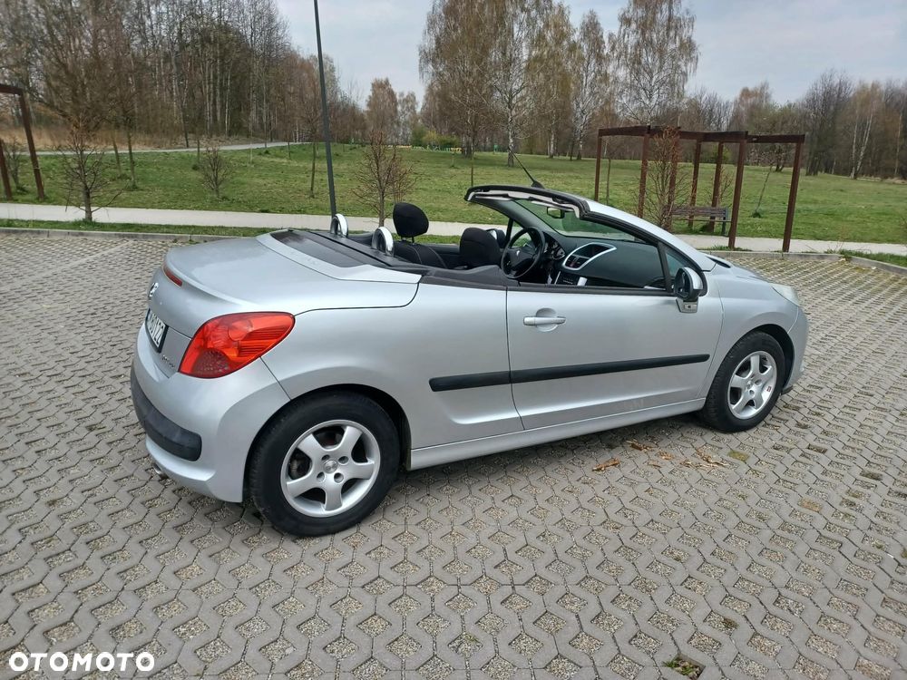 Peugeot 207 CC 120 VTi Active - 5