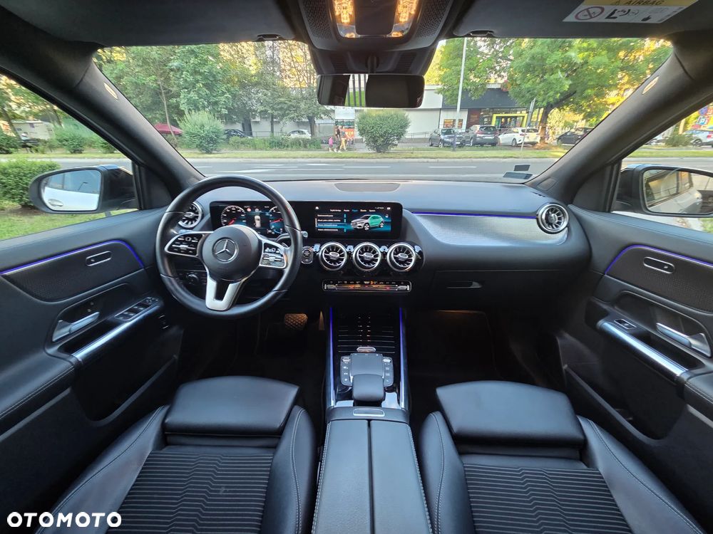 Mercedes-Benz GLA 250 4-Matic AMG Line - 22