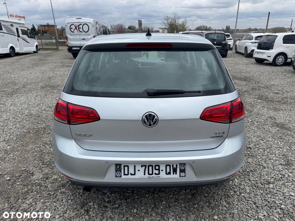 Volkswagen Golf 1.6 TDI DPF BlueMotion Technology DSG Comfortline - 4
