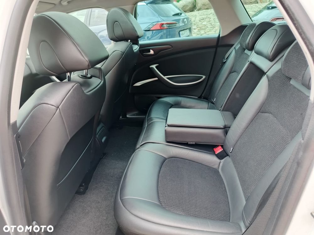 Citroën C5 1.6 e-HDi Selection MCP - 12