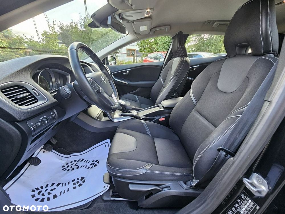 Volvo V40 D2 Momentum - 10