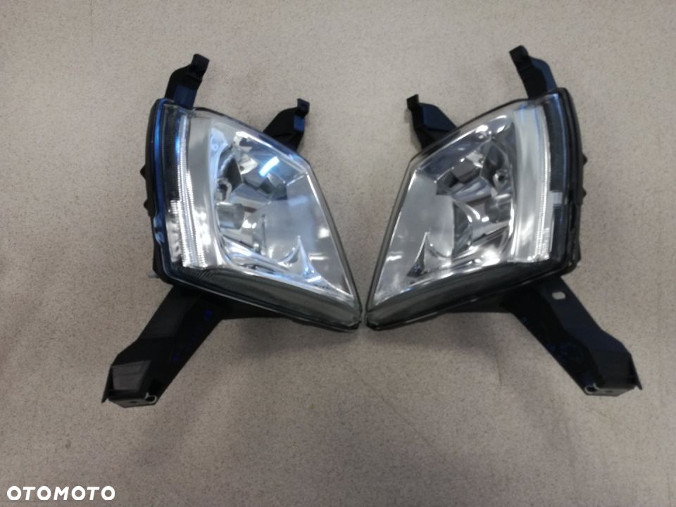 HALOGEN PEUGEOT 407 2004-2011 NOWY