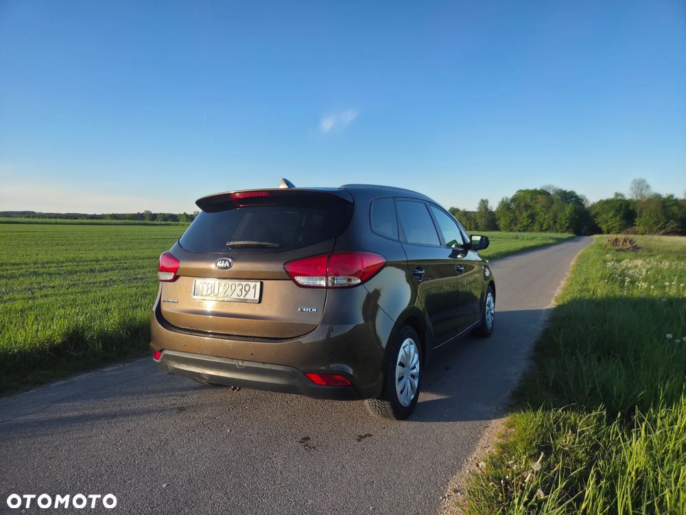 Kia Carens 1.7 CRDi L - 5