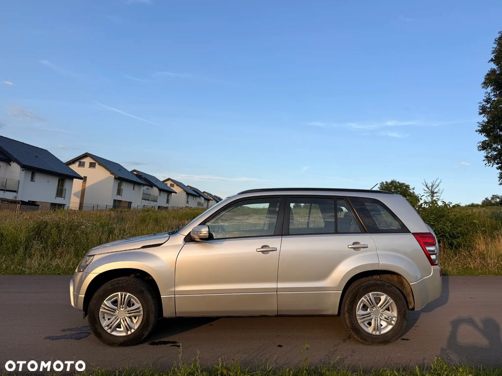 Suzuki Grand Vitara 2.0 - 4