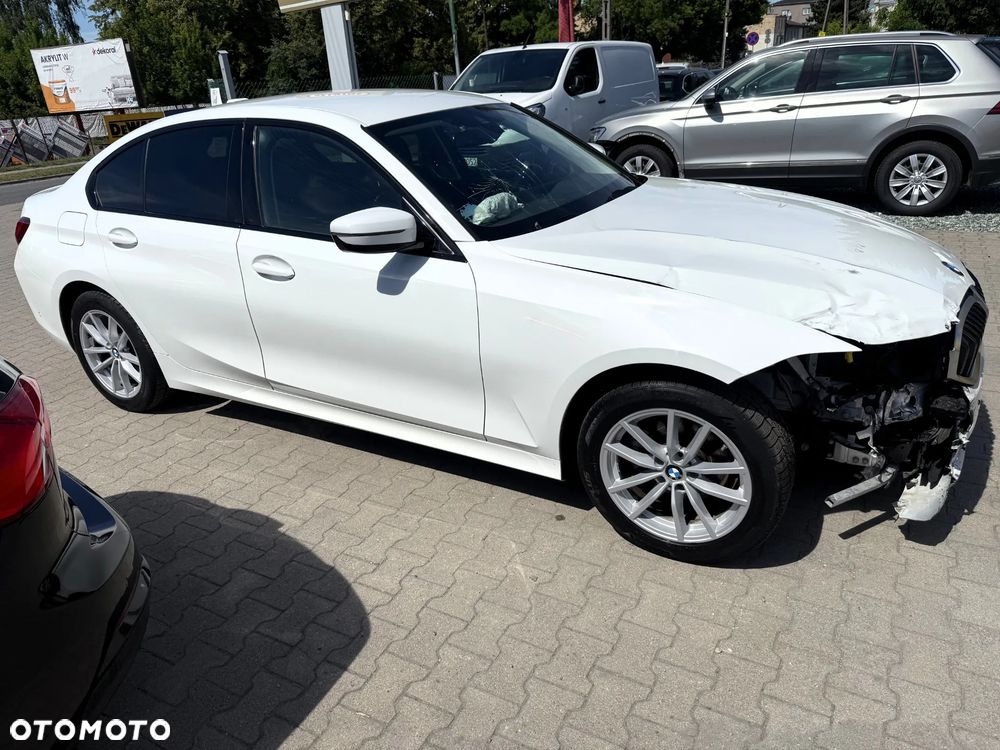 BMW Seria 3 318i Advantage sport - 4