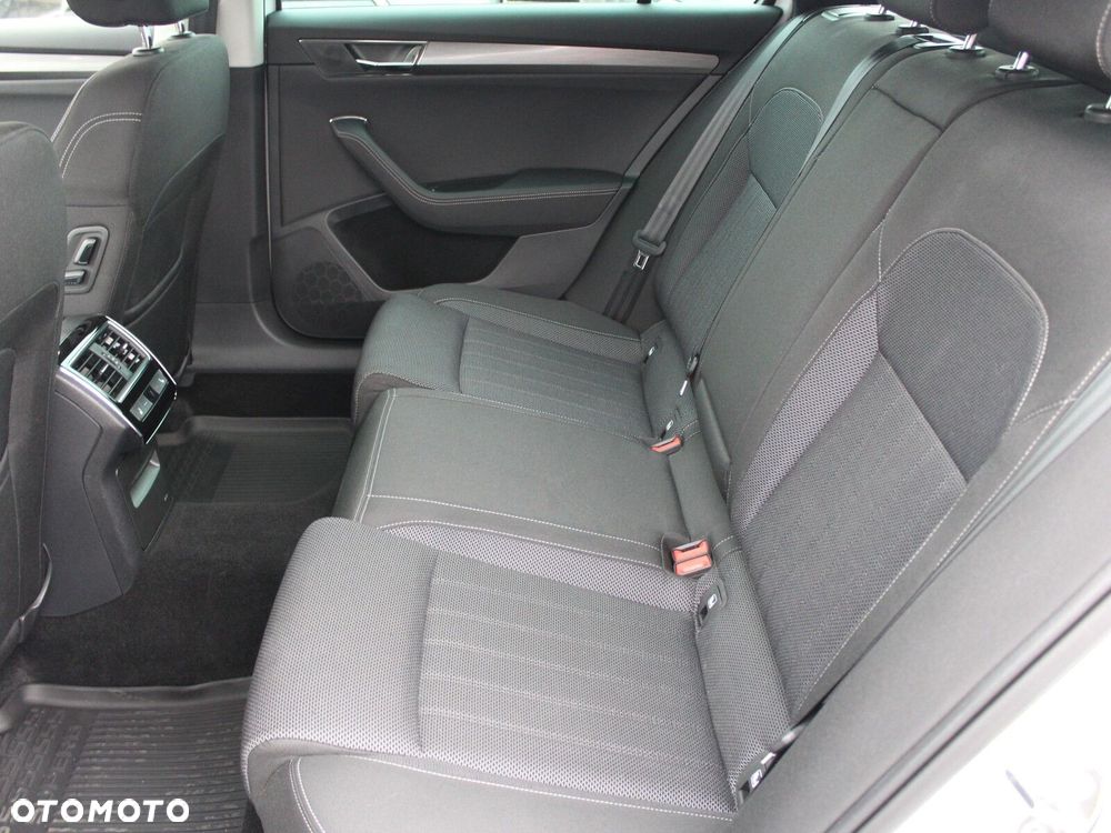 Skoda Superb 2.0 TSI Style DSG - 14