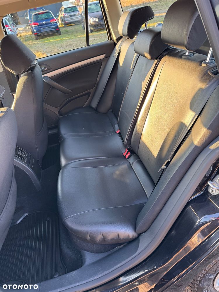 Skoda Octavia 1.6 TDI 4x4 Cross - 14