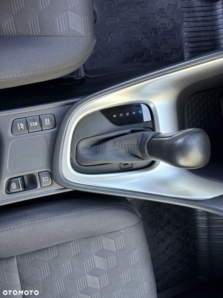Toyota Yaris Hybrid 1.5 Comfort - 16