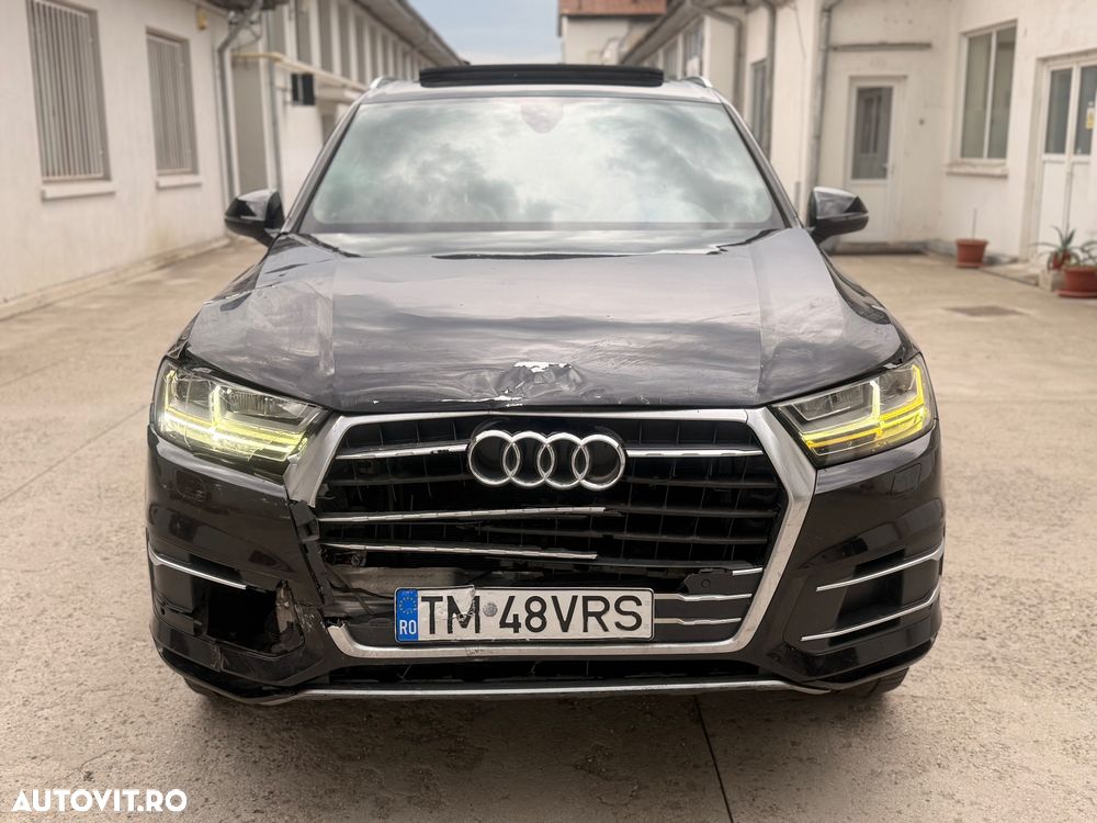 Audi Q7 - 12