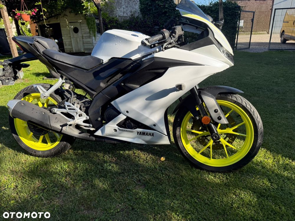 Yamaha YZF - 3