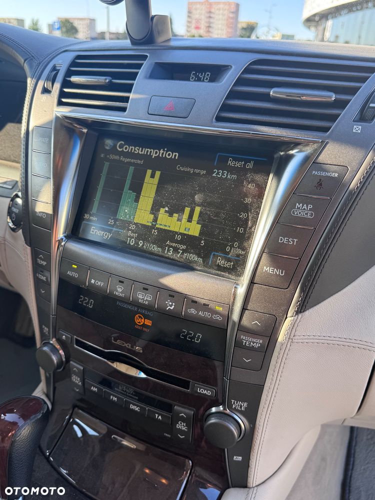 Lexus LS 600h L Superior - 35