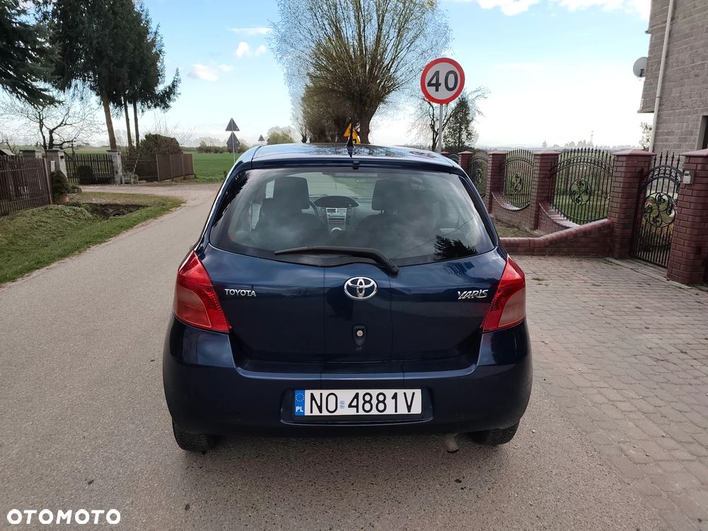 Toyota Yaris 1.0 Luna - 3