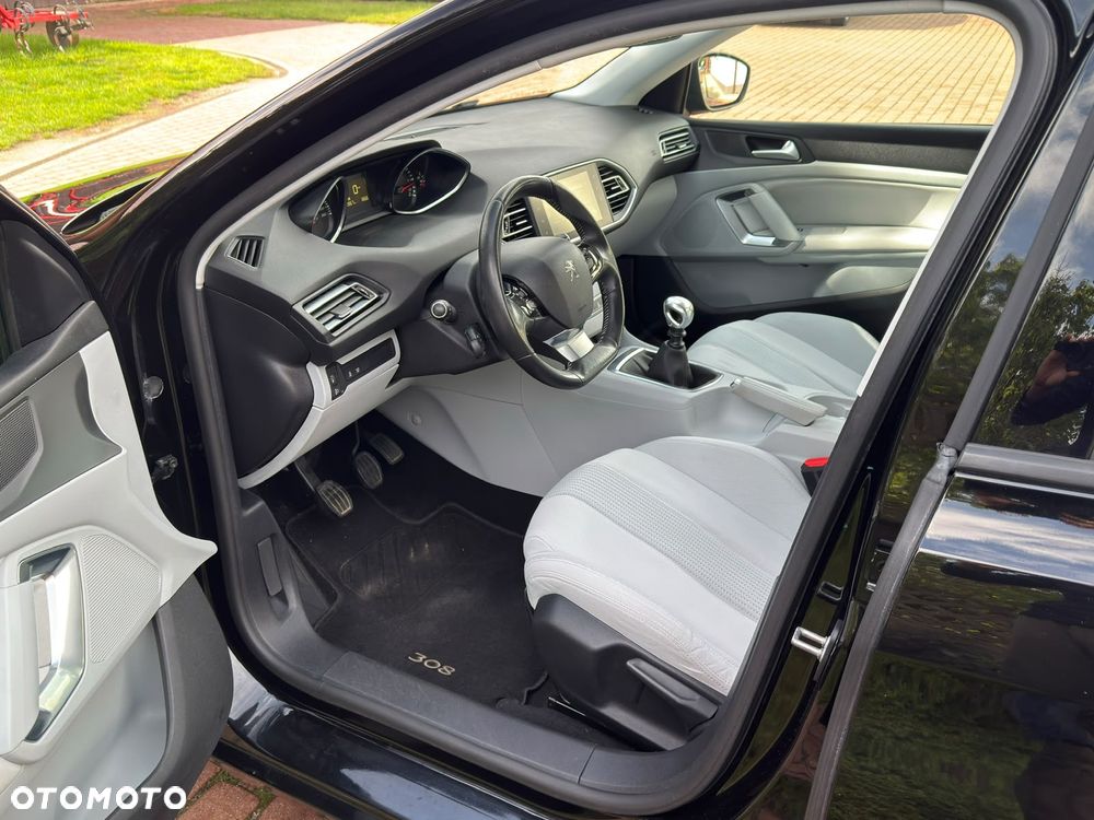 Peugeot 308 - 31