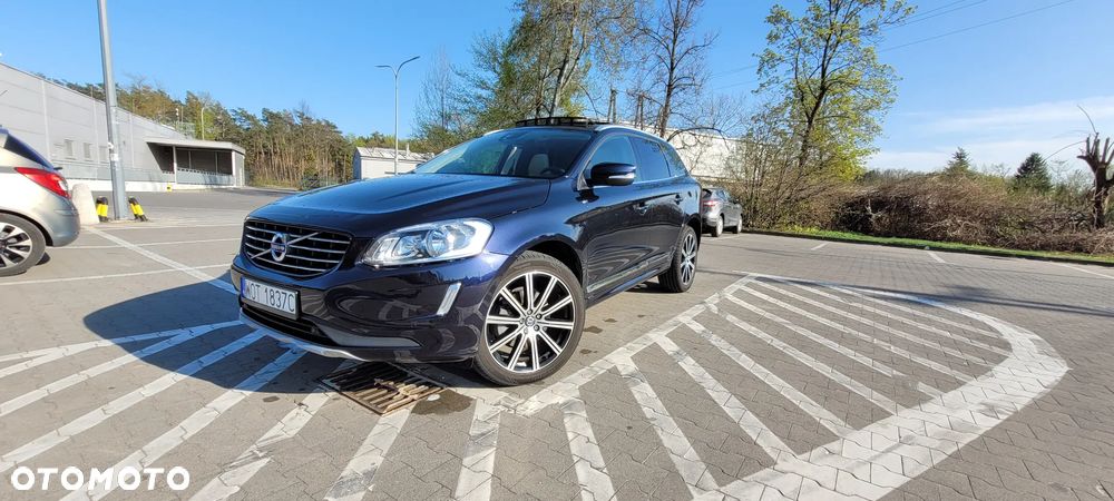 Volvo XC 60 T5 Drive-E Ocean Race - 1