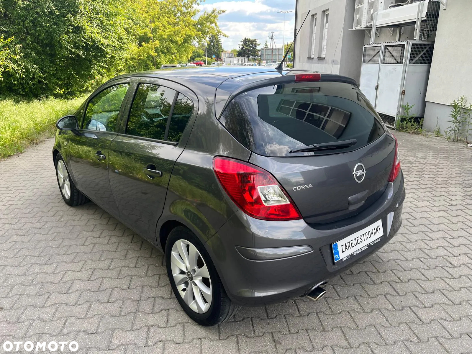 Opel Corsa 1.4 16V Color Edition - 4