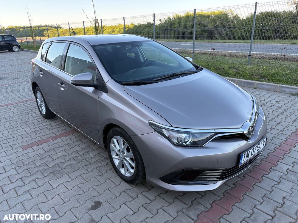 Toyota Auris 2.0 D-4D Edition - 1