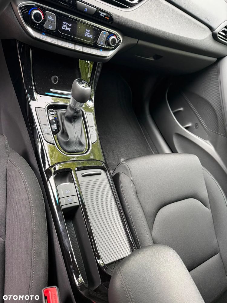 Hyundai i30 1.0 T-GDI Modern DCT - 10