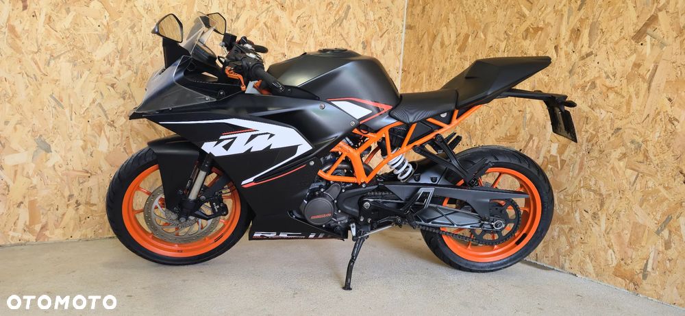 KTM RC 125 - 13