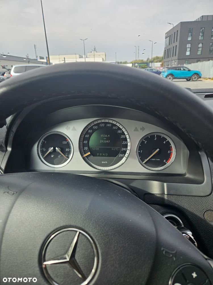 Mercedes-Benz Klasa C 220 T CDI DPF Automatik Avantgarde - 6