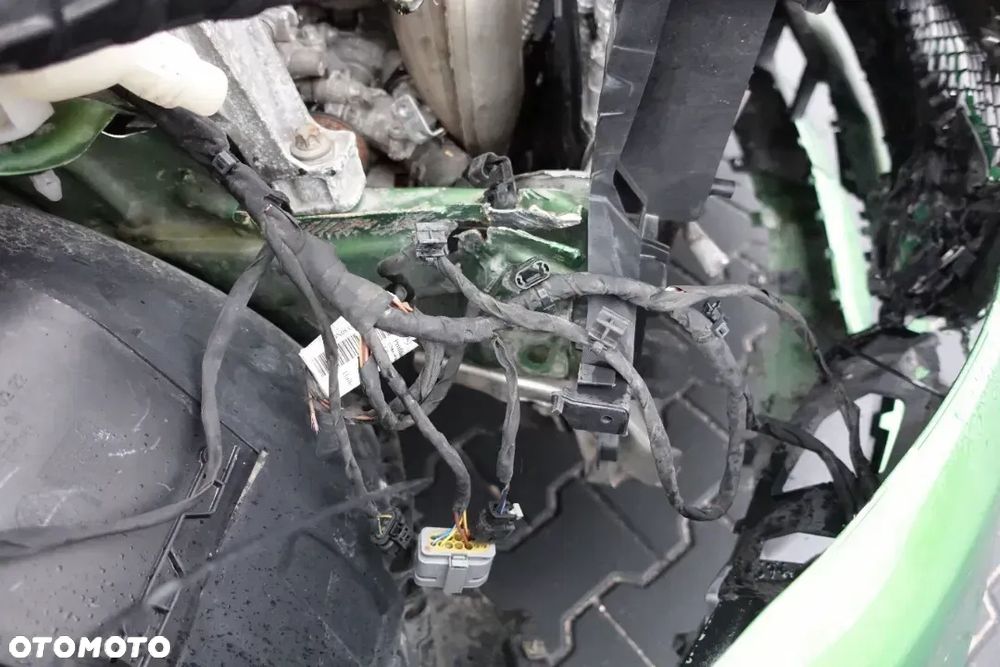 Mercedes-Benz Klasa A AMG 45 4Matic AMG Speedshift 7G-DCT PETRONAS 2015 World Champion Edition - 36