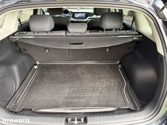 Kia Niro 1.6 GDI Hybrid L Business Line - 7