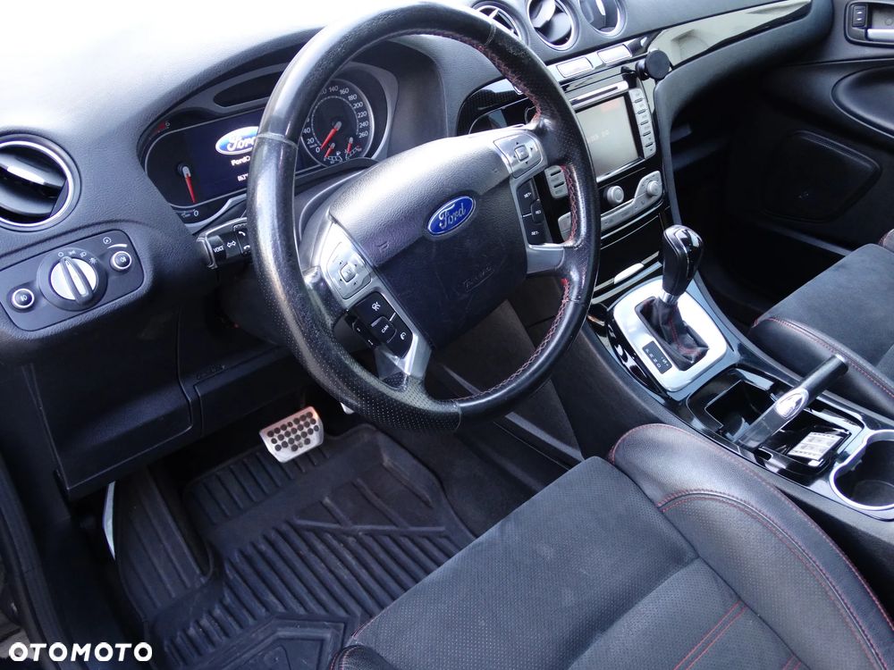 Ford S-Max - 35