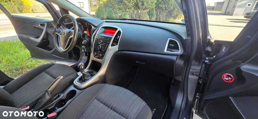 Opel Astra 1.6 Active - 36