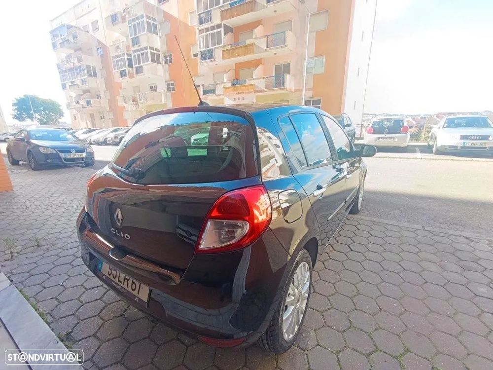 Renault Clio 1.2 16V Dynamique S - 7