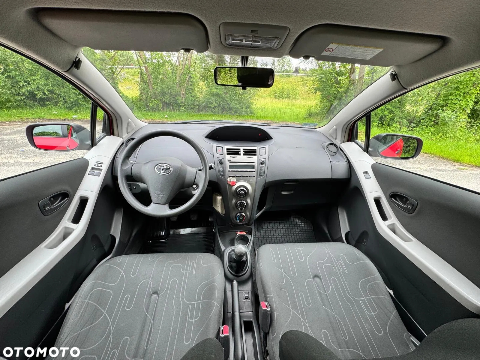 Toyota Yaris 1.0 Luna A/C - 11