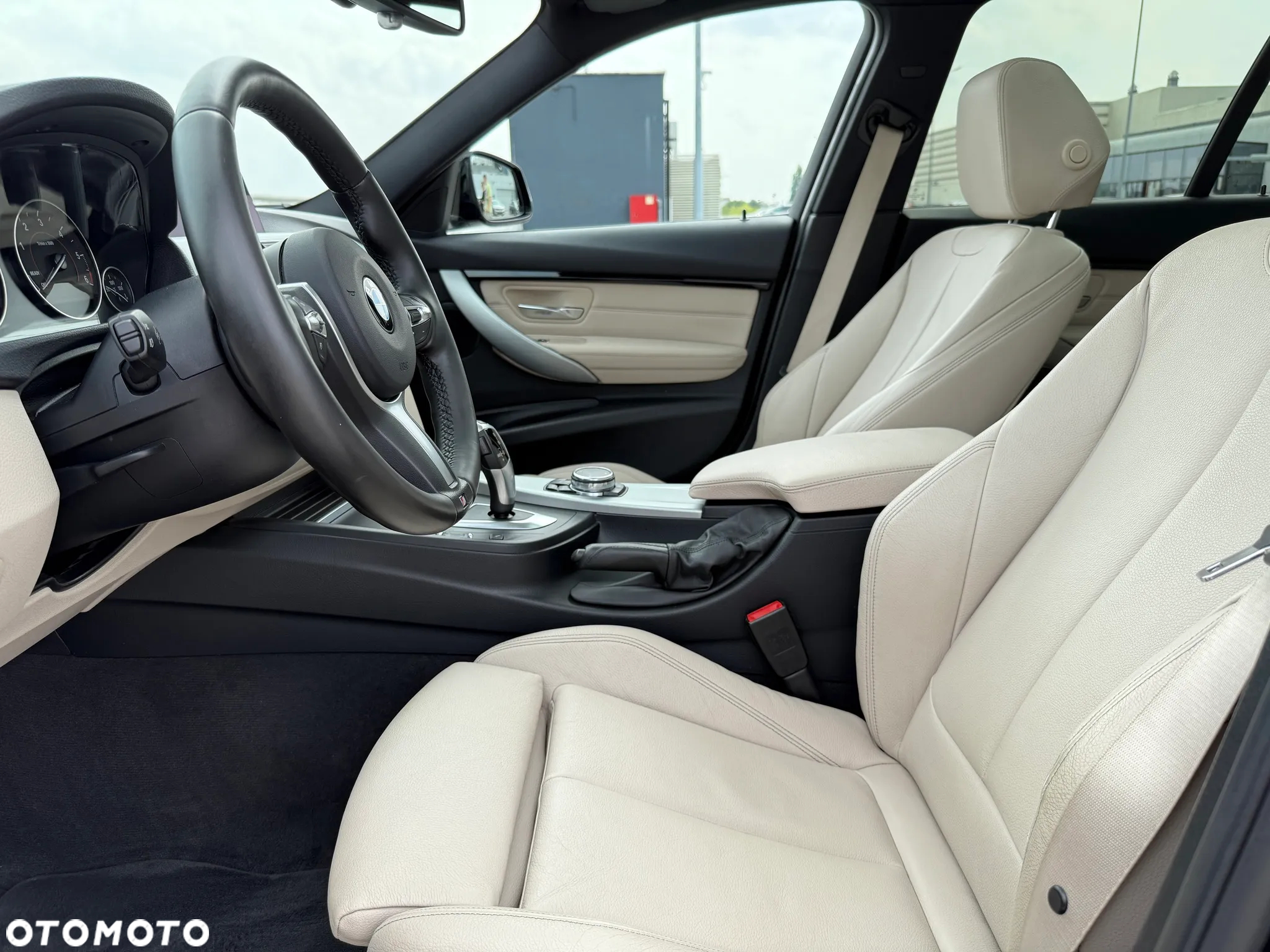BMW Seria 3 320d xDrive M Sport - 15