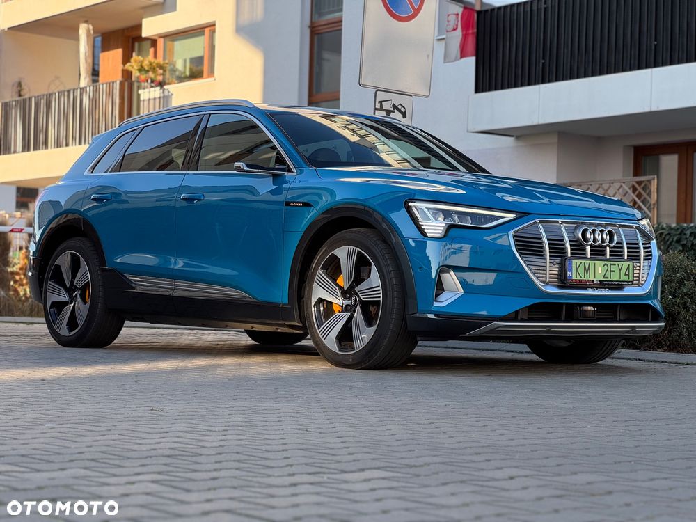 Audi e-tron