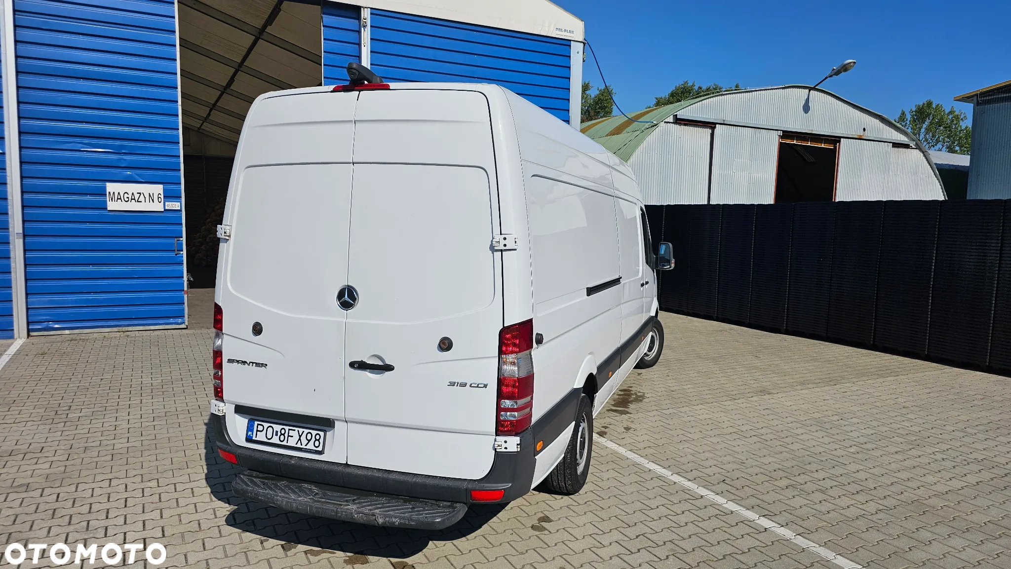 Mercedes-Benz SPRINTER 319 - 11