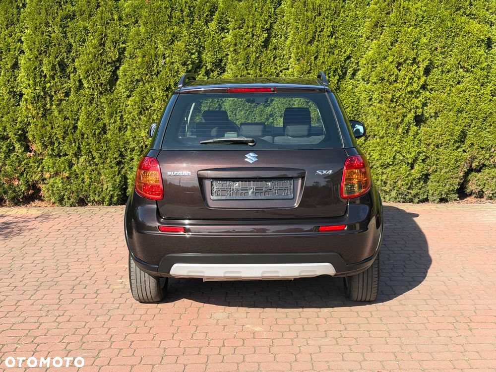 Suzuki SX4 1.6 VVT 4x4 Style - 18