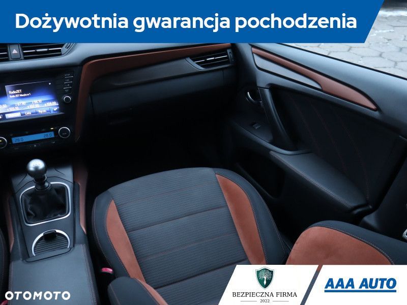 Toyota Avensis - 10