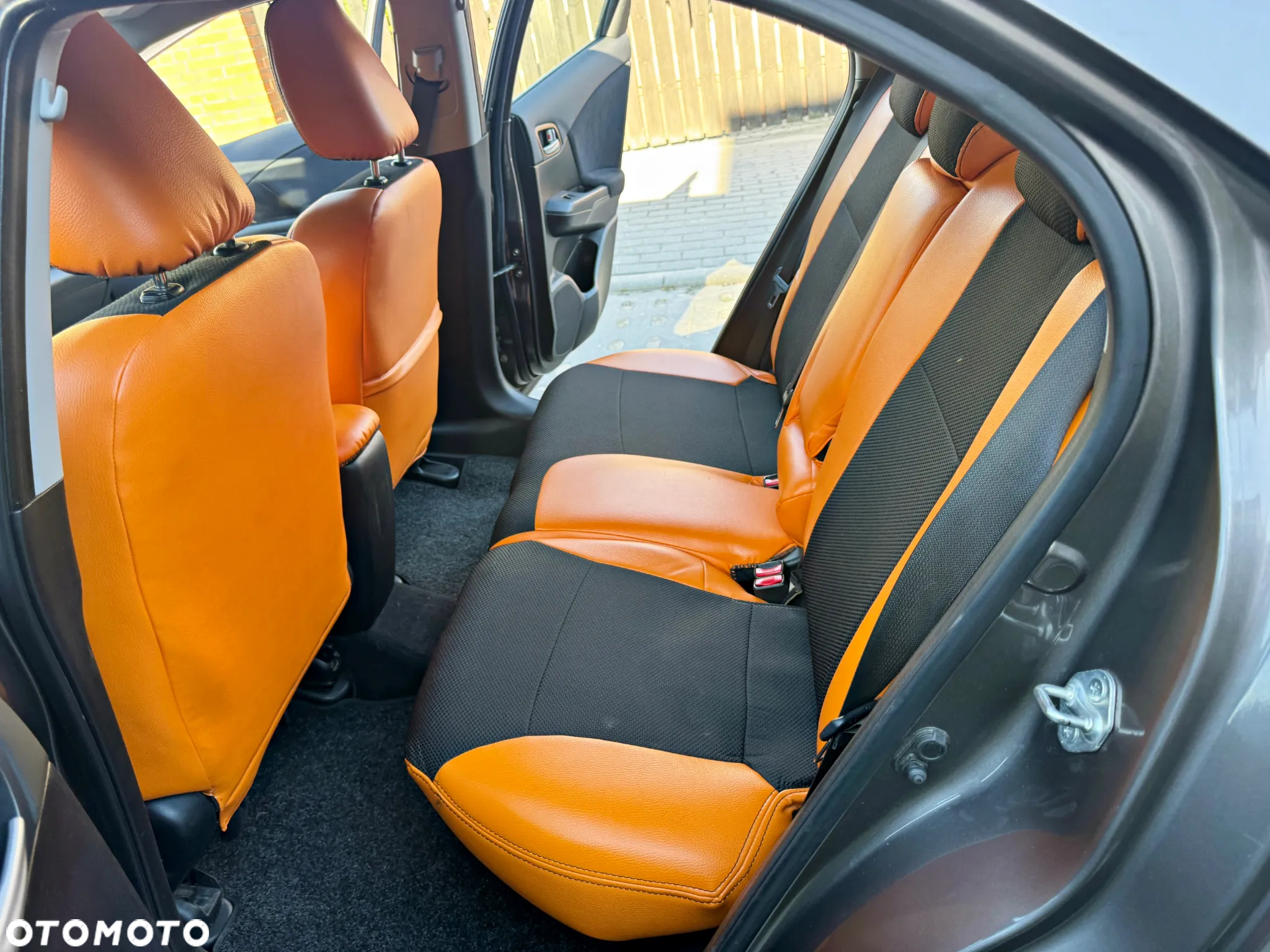 Honda Civic 1.4 i-VTEC Elegance - 9