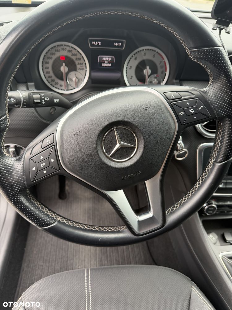 Mercedes-Benz Klasa A 180 BlueEfficiency Edition - 5