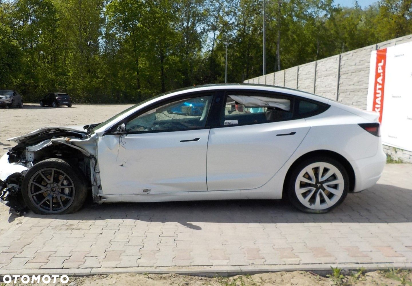 Tesla Model 3 - 8