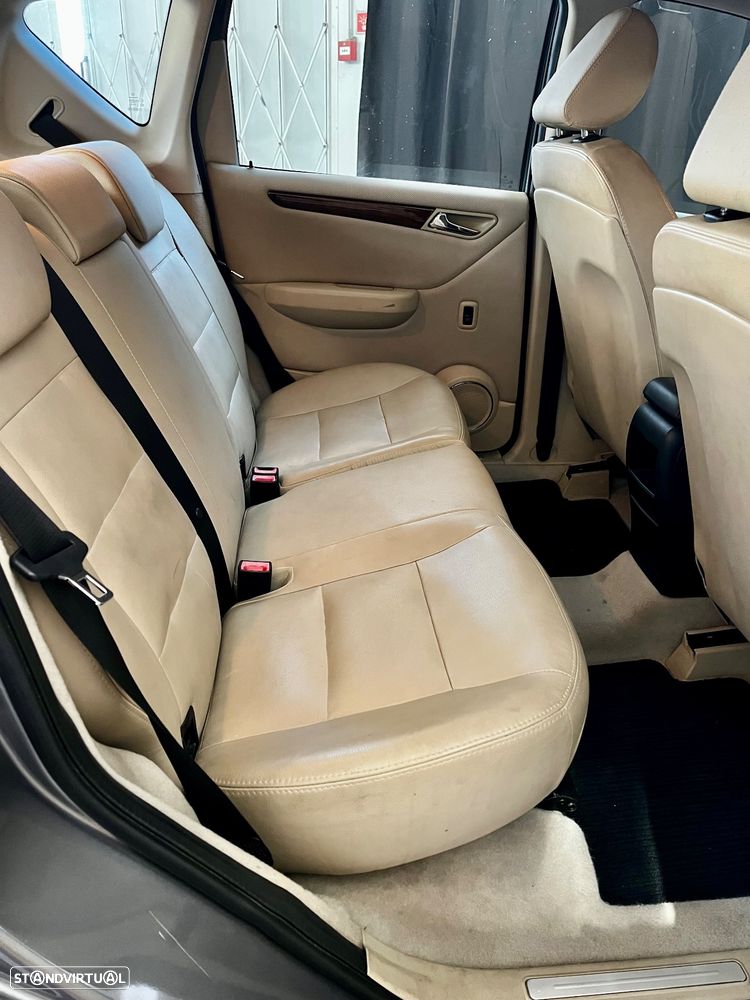 Mercedes-Benz A 180 CDi Elegance Automatic - 12