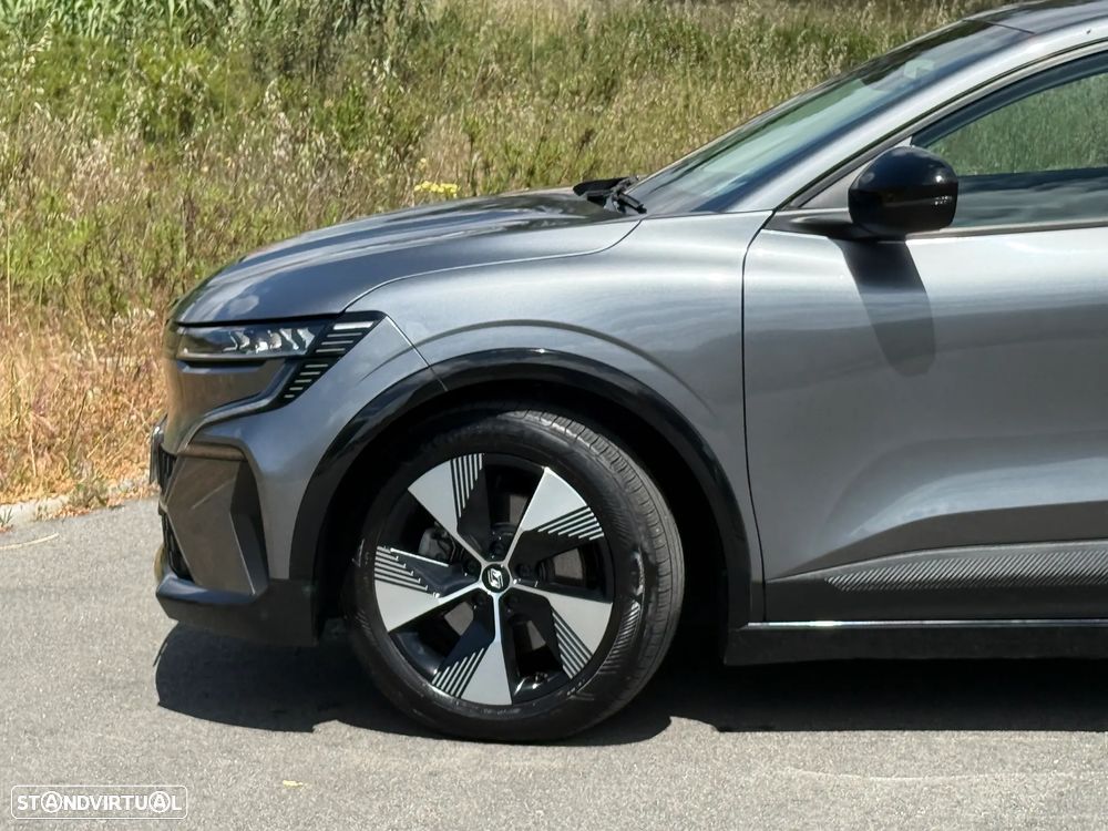 Renault Mégane E-Tech - 6
