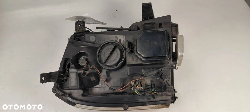 Lampa lewa przód Cadillac Escalade 6.2  2007r. - 2